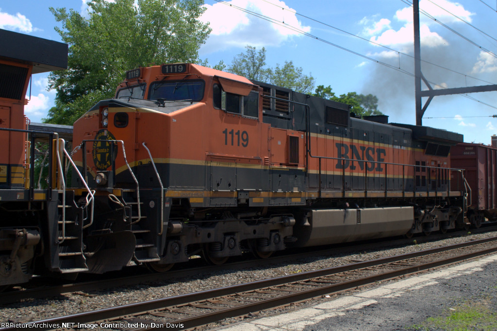 BNSF C44-9W 1119 trails on K041-28